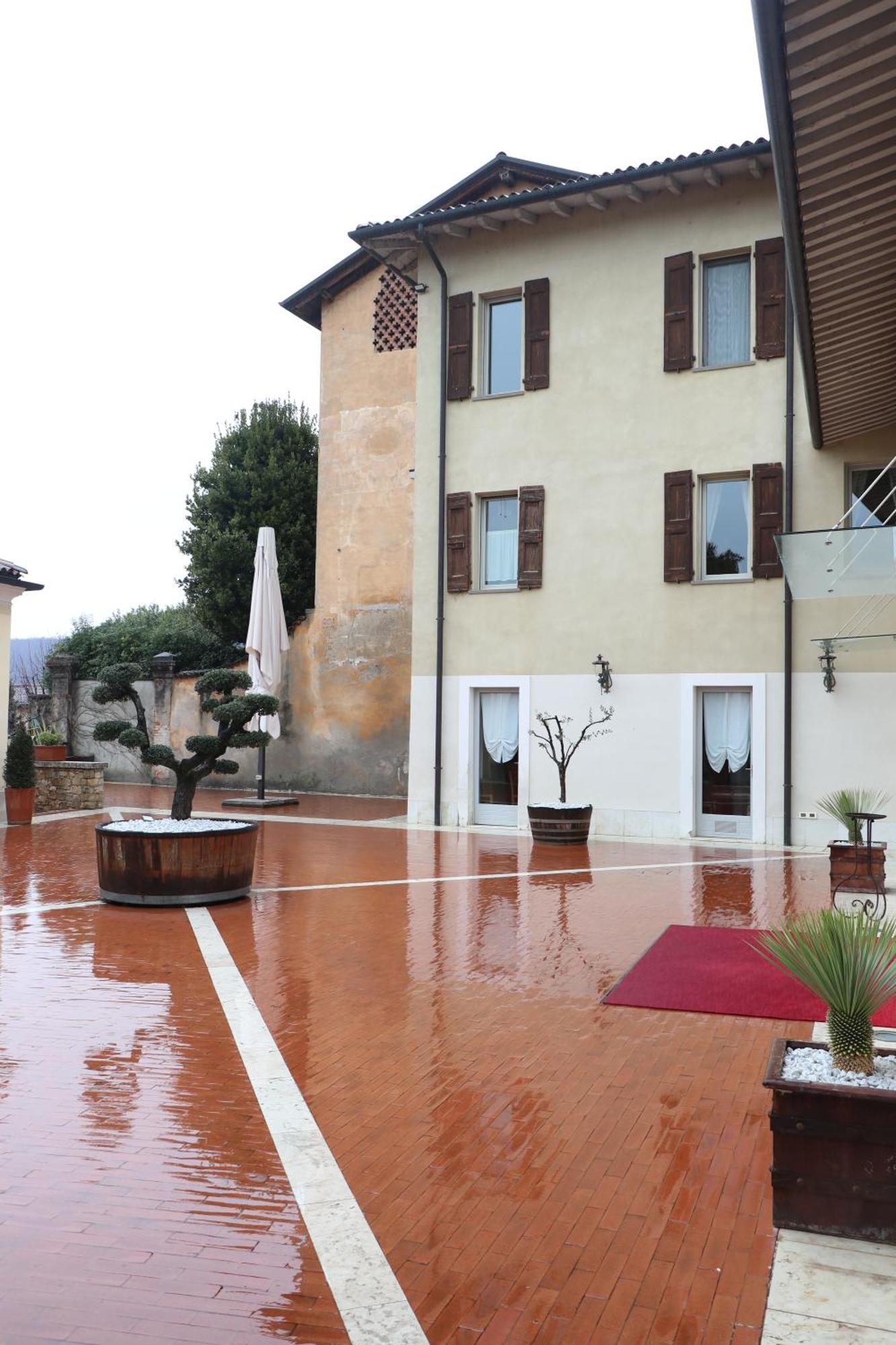 Farm stay Borgo Santa Giulia