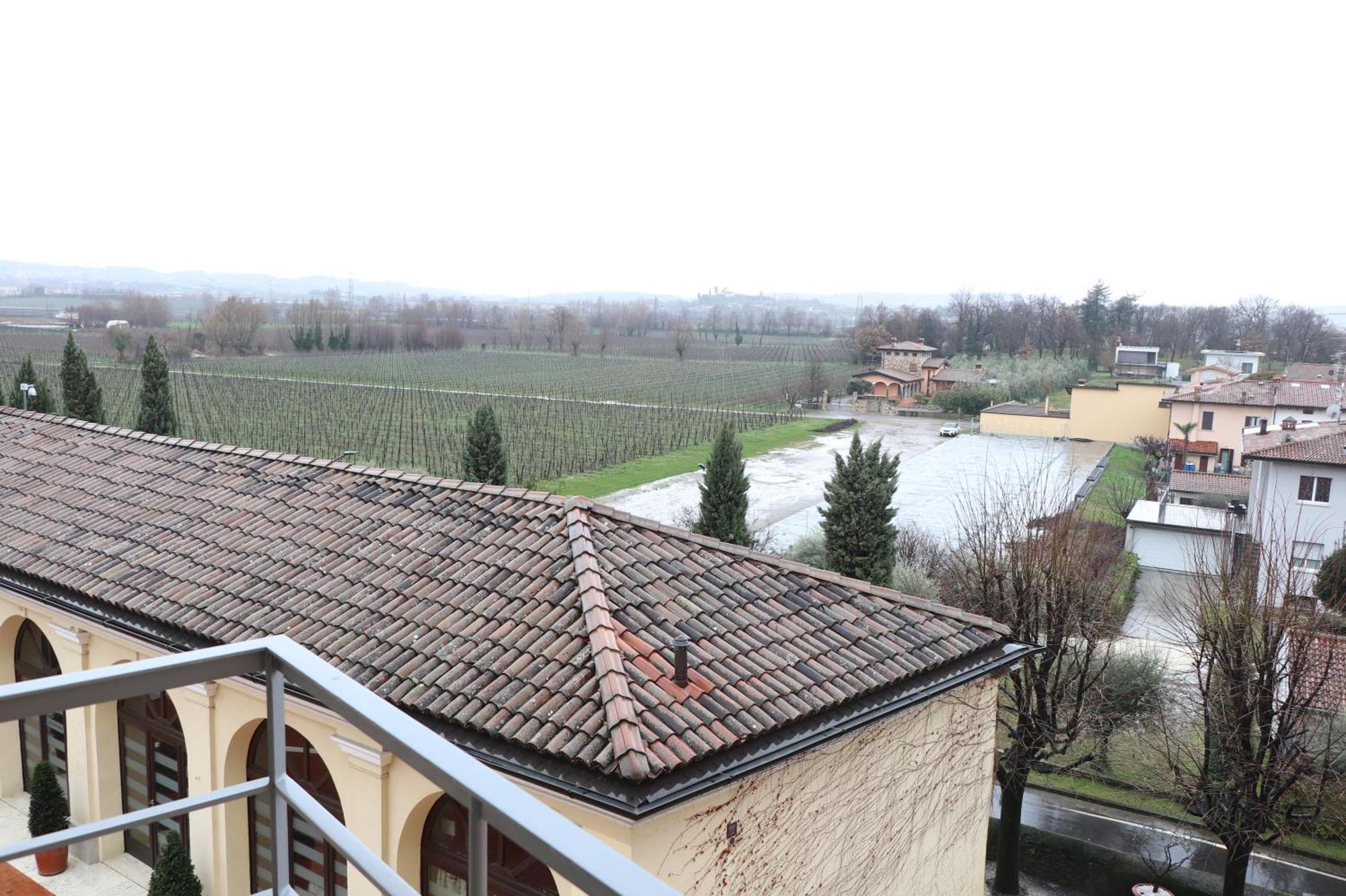 Borgo Santa Giulia Farm stay *